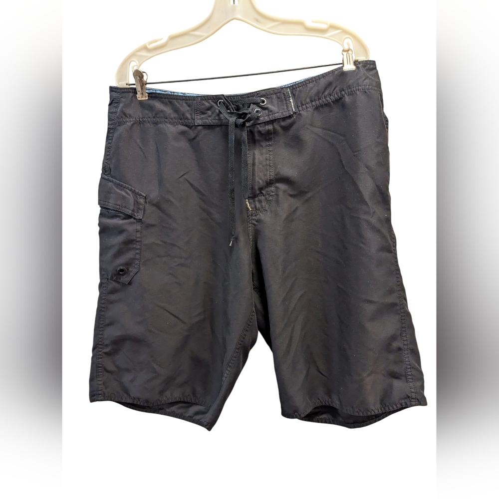 Volcom Men's Black Mod Tech Board Shorts With Pocket Size 36